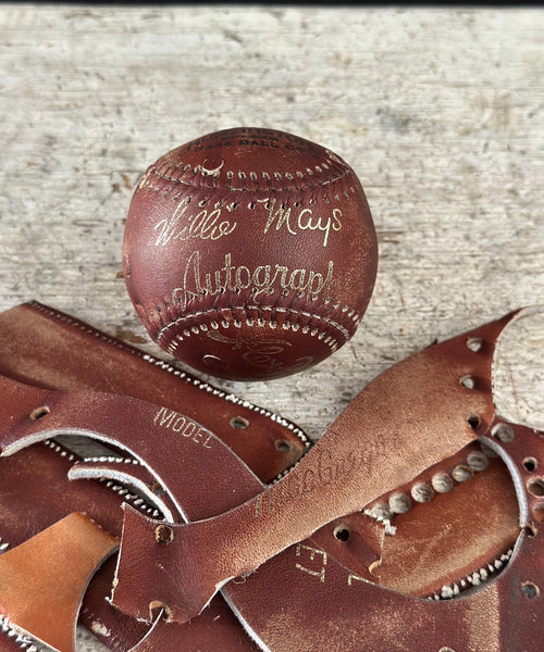 Vintage Willie Mays Glove Ball - 2025 Opening Day Release 1 of 1